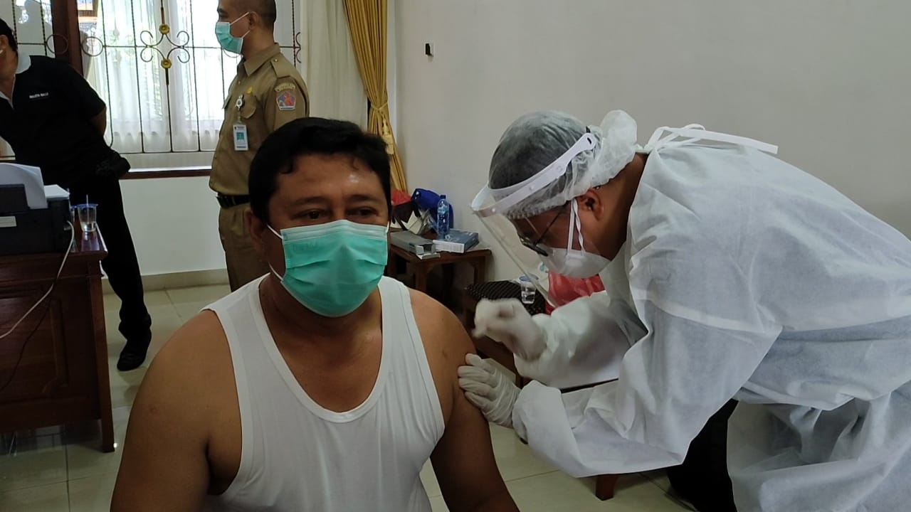 Puluhan ASN Jalani Vaksinasi Covid-19 Tahap ke Dua