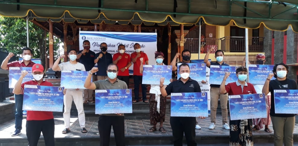 BI Bali Salurkan 1000 Paket Sembako bagi Warga Berdampak Covid19