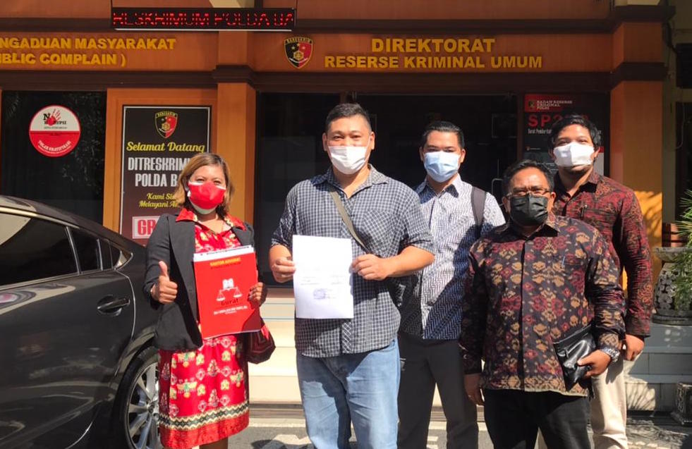 Merasa Yayasannya Dirugikan, Pino Bahari Balik Lapor De Gajah ke Polda Bali