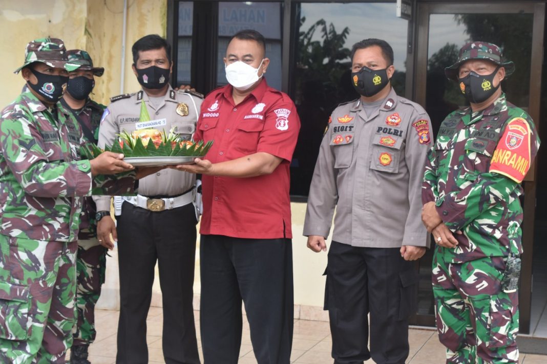 HUT Bhayangkara, Dandim Paser Ucapkan Selamat: Sinergitas TNI – Polri Selalu Kompak dan Terus Terjaga