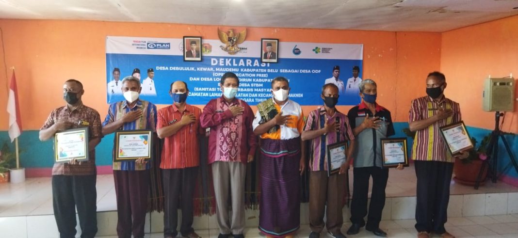 Asisten III Setda Belu Deklarasikan Desa Loonuna, Dirun, Kewar, Maudemu, Debululik Jadi Desa STBM dan ODF