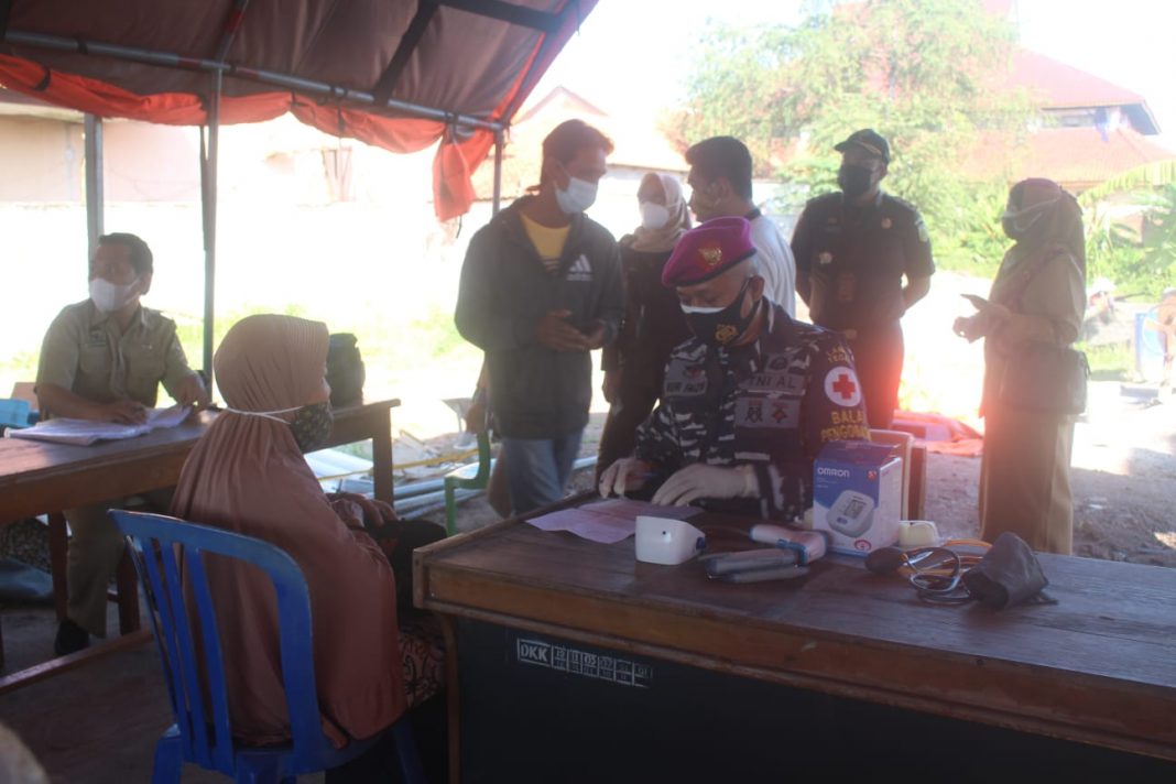 Lanal Tegal Laksanakan Serbuan Vaksinasi Masyarakat Maritim di Kabupaten Batang