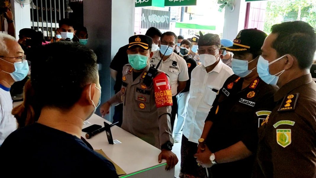 Satgas Penanganan Covid-19 Buleleng Sarankan Konter Ponsel Bertransaksi Secara Online