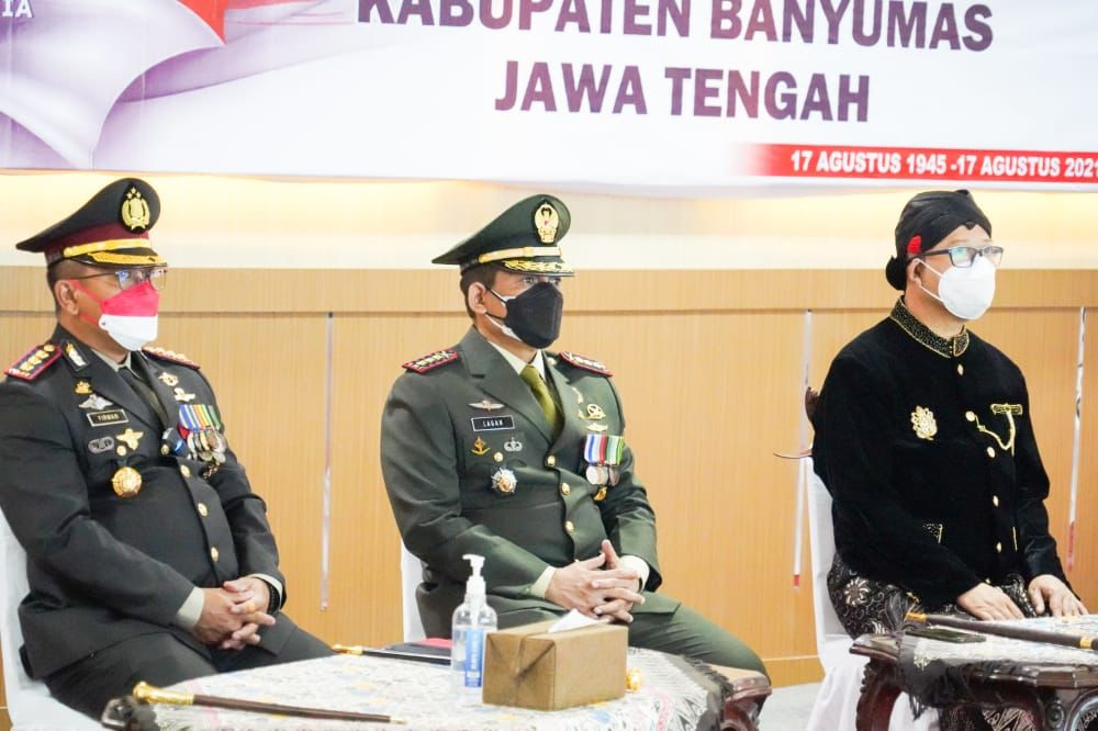 Danrem 071/Wijayakusuma Bersama Forkopimda Banyumas Ikuti Peringatan Detik-Detik Proklamasi Secara Virtual