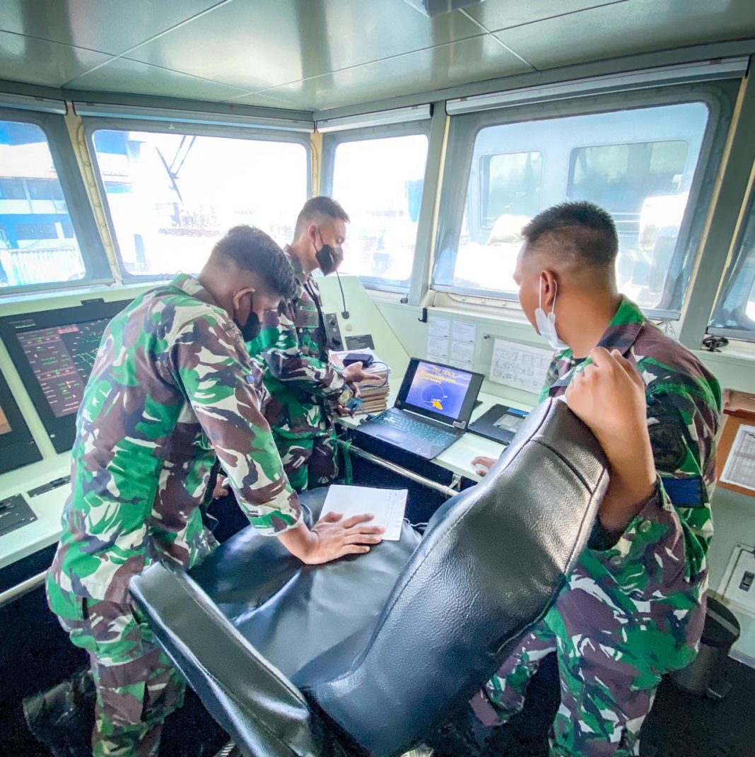 Antusiasnya Prajurit Unsur-Unsur Satkat Koarmada II Ikuti Perlombaan Latihan Mingguan