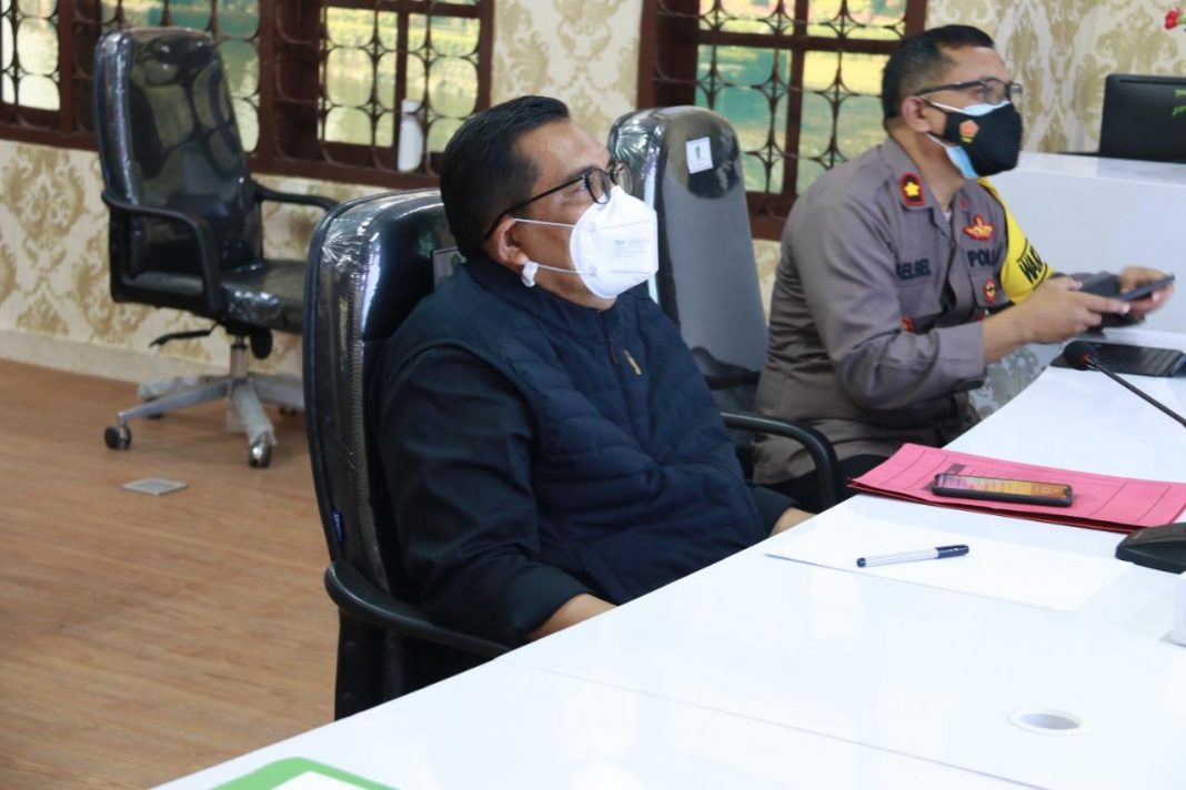 Bupati Tabanan Ikuti Rakor Evaluasi PPKM Se Jawa-Bali