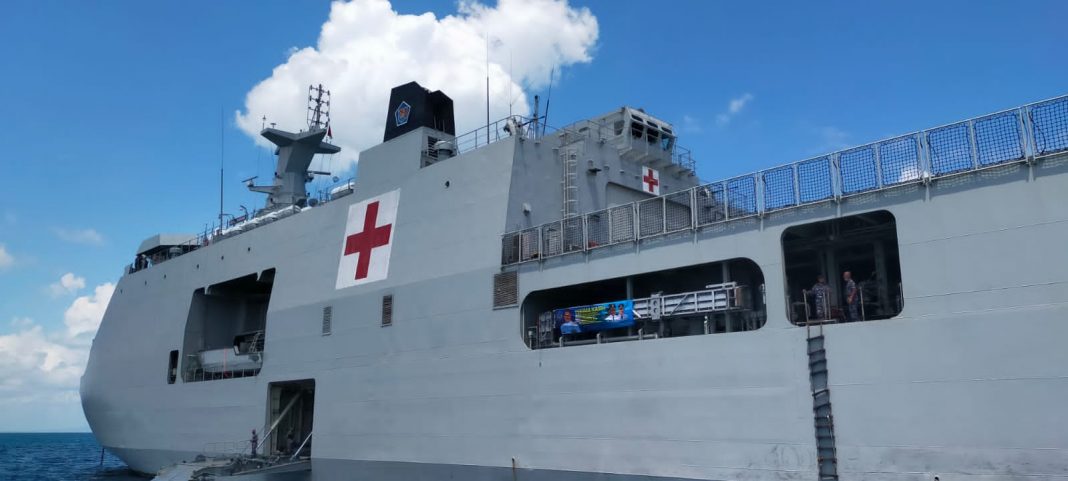 Kerahkan KRI Semarang-594, TNI AL Penuhi Kebutuhan Oksigen di Pulau Belitung