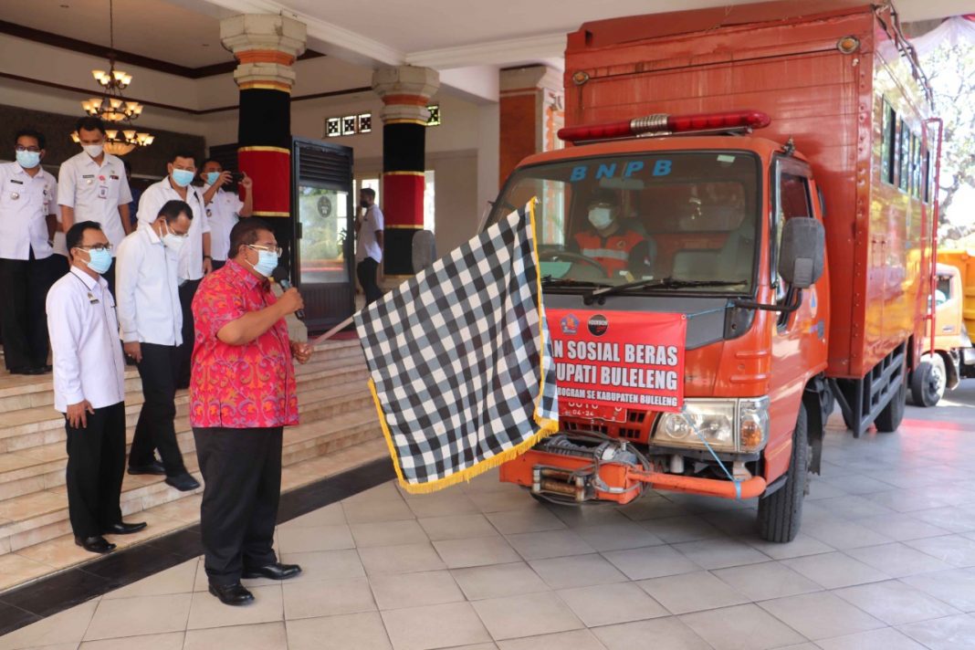 Pemkab Buleleng Mulai Distribusikan Bantuan Beras Partisipasi ASN ke Masyarakat