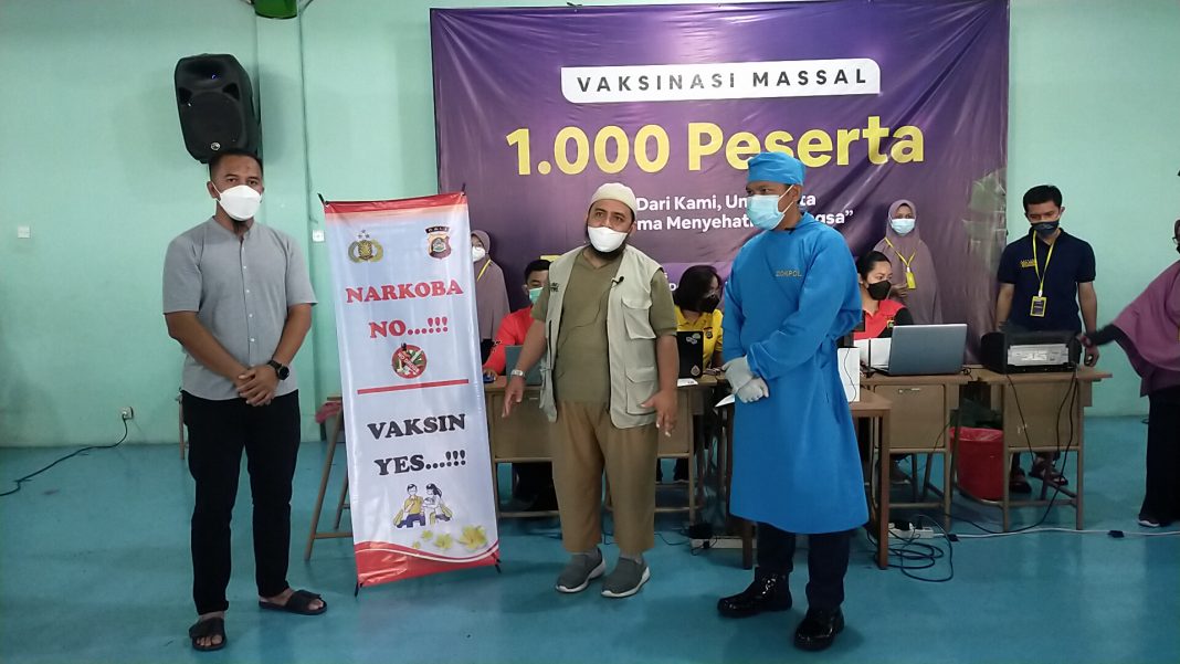 Polda Bali Bersama Bali Mengaji “Yayasan Anak Emas” Sukseskan Program Vaksinasi Nasional