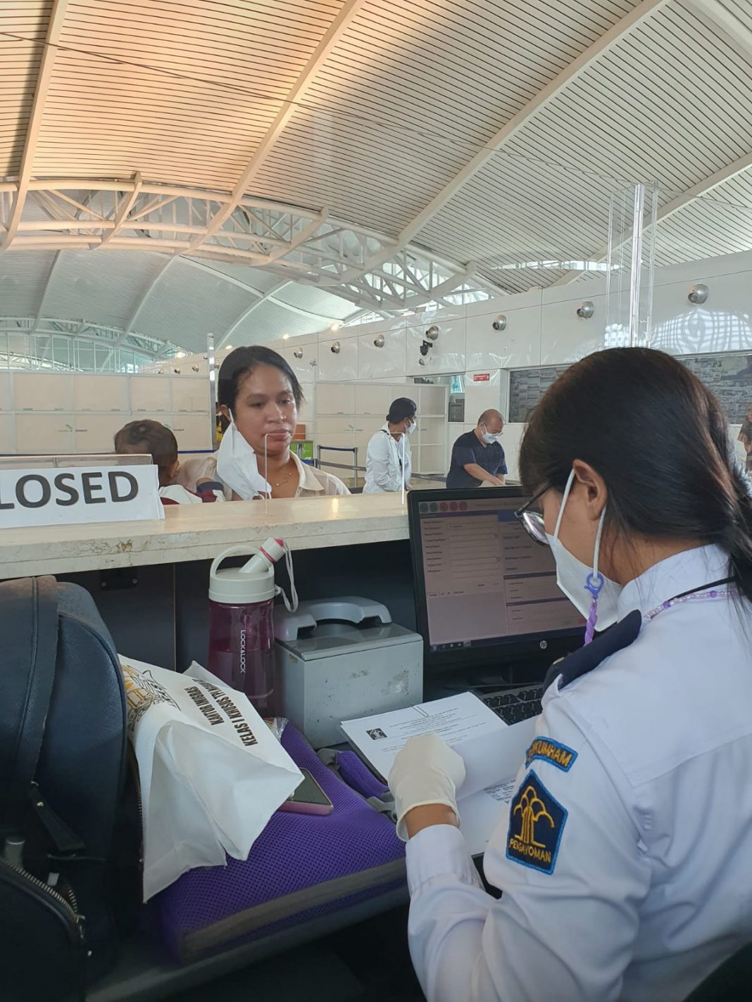 Imigrasi Ngurah Rai Cek Dokumen Terhadap 13 Orang dengan Penerbangan Langsung ke Timor Leste