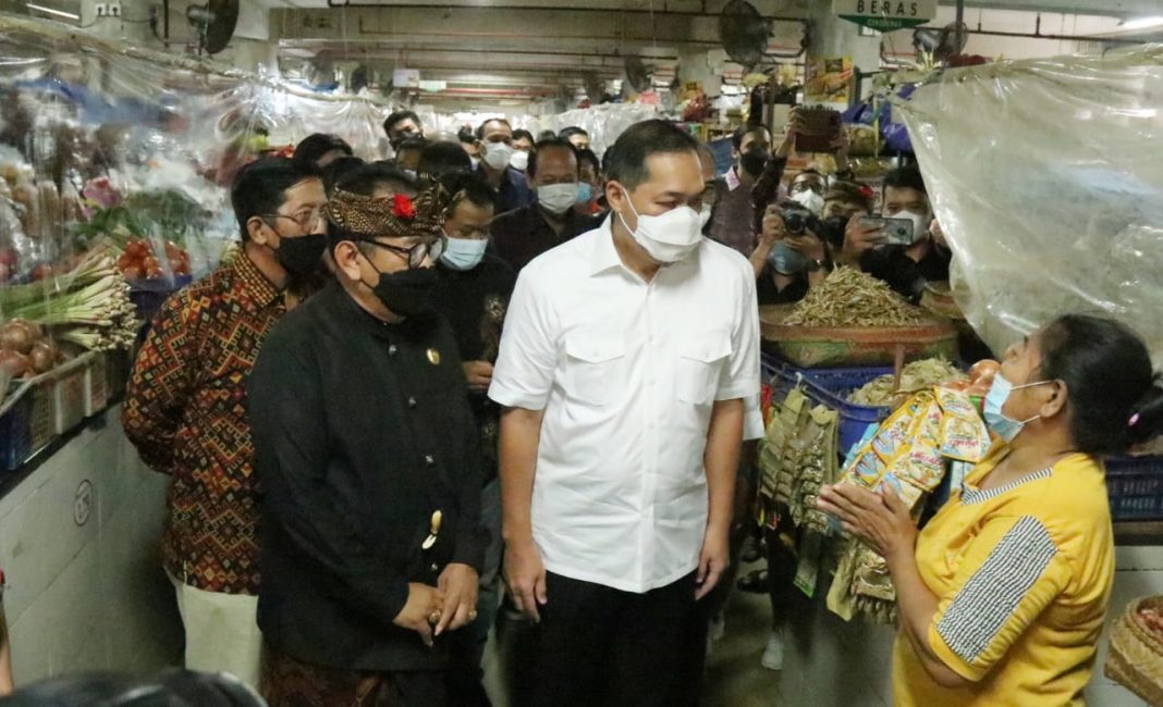 Ditinjau Mendag, Pasar Badung Disiapkan Jadi Percontohan Penerapan SOP PeduliLindungi
