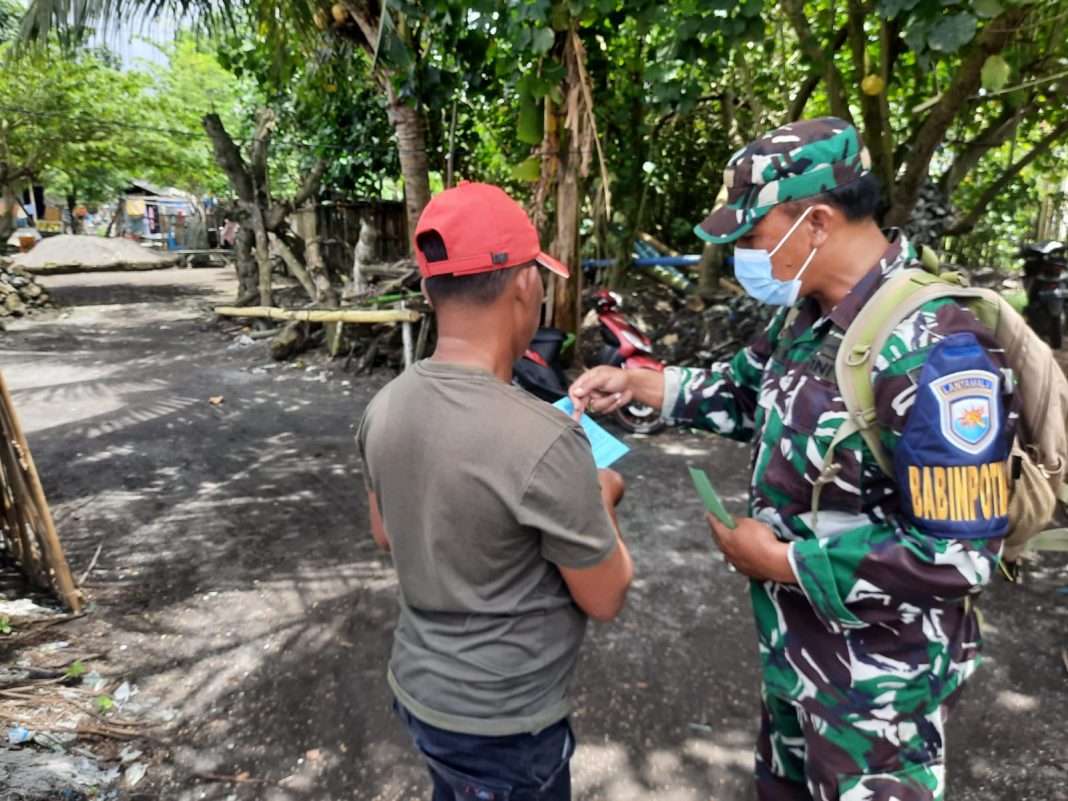 TNI AL bersama BPBD Kab. Banyuwangi Bersinergi Sosialisasikan Desa Tangguh Bencana