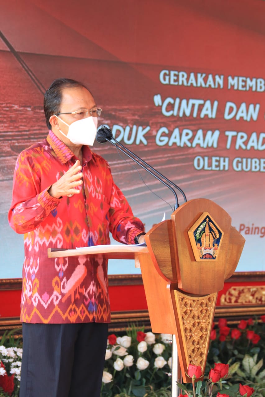 Gubernur Bali Keluarkan SE Pemanfaatan Produk Garam Lokal Bali