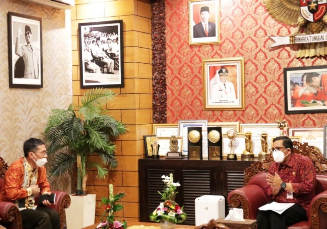 Bupati Sanjaya Terima Kunjungan Coach Pembekalan Kepemimpinan Mendagri
