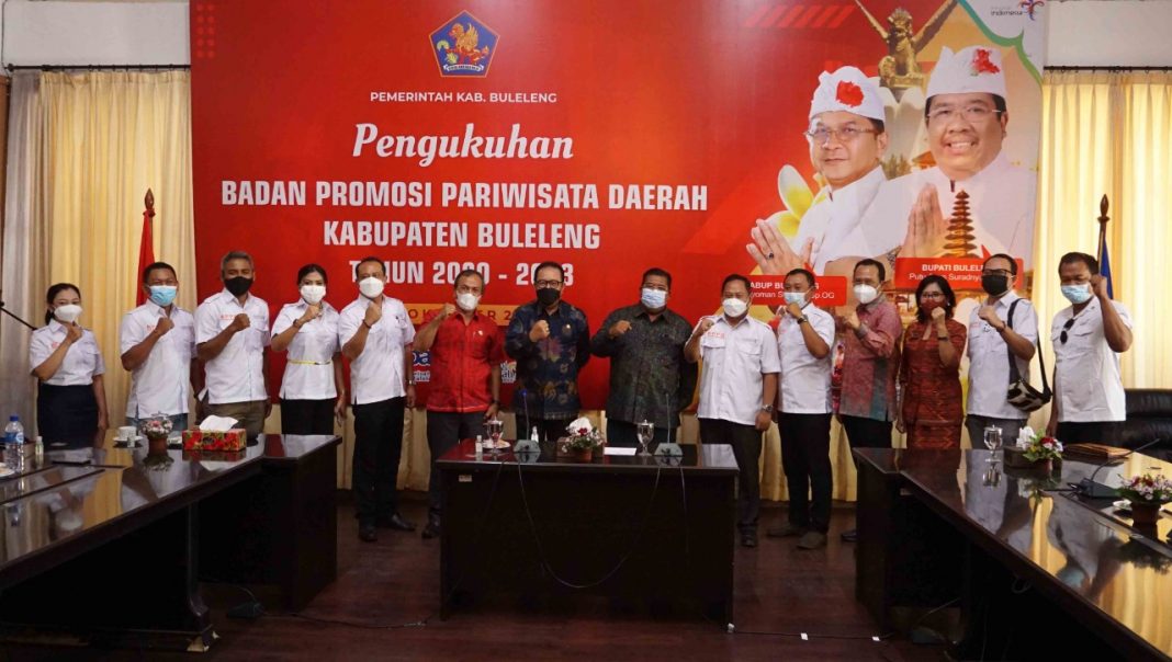 BPPD Buleleng Dikukuhkan, Bupati Harapkan Ada Strategi Khusus Untuk Pemulihan Pariwisata