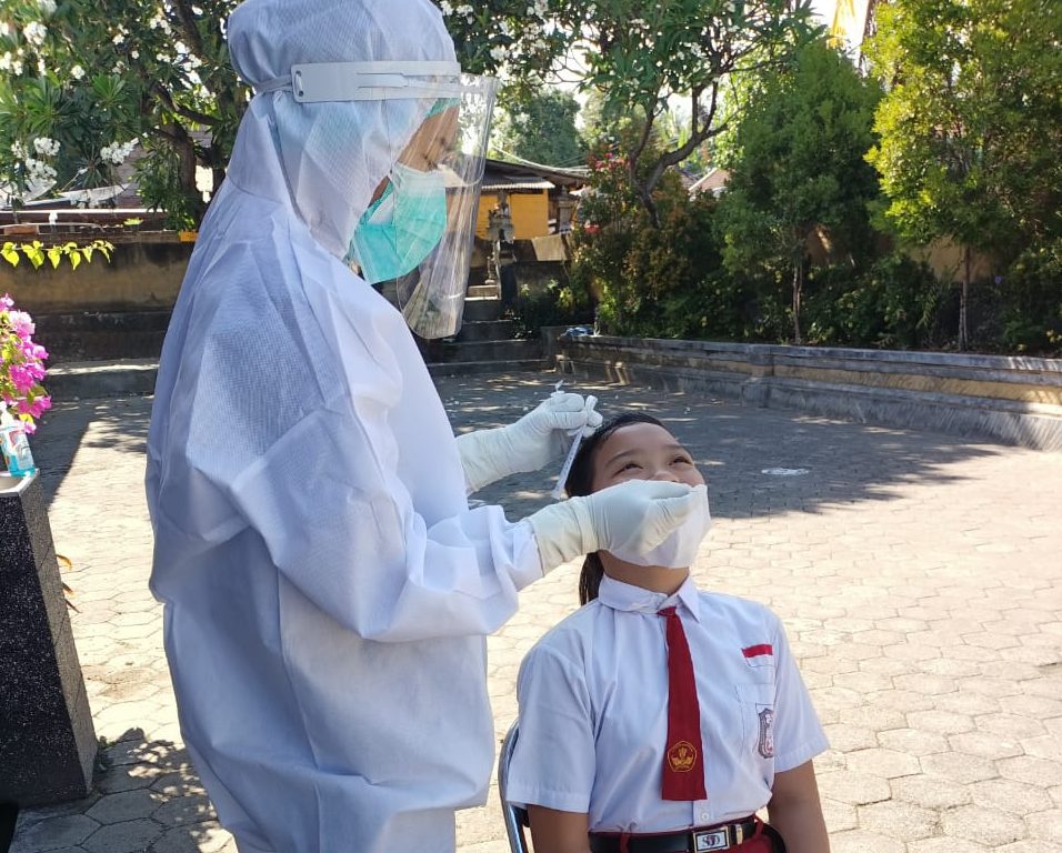 Cegah Klaster Sekolah, Satgas Covid-19 Buleleng Lakukan Tes Sampel Rapid Antigen