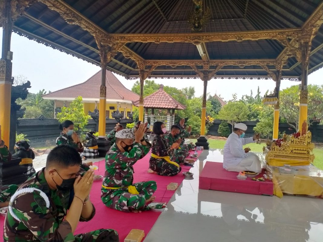 Doa Bersama Prajurit Koarmada II Sambut HUT TNI ke -76