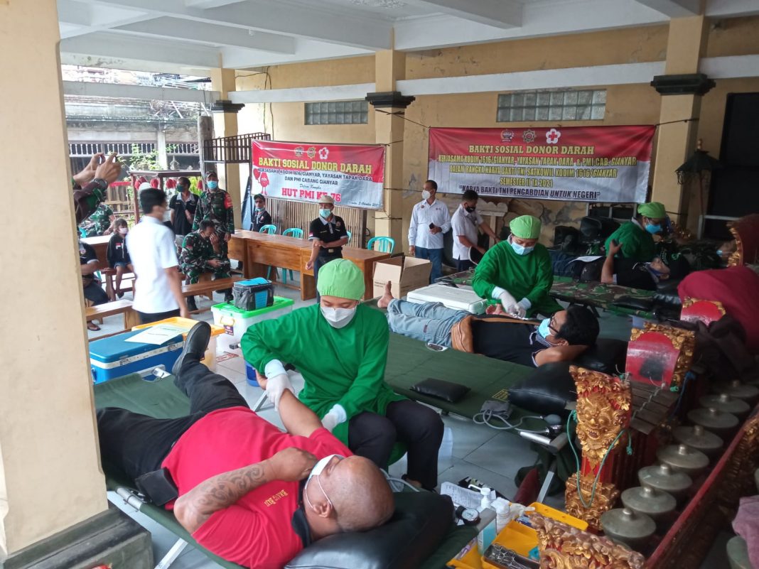 Bakti Sosial Donor Darah Kerjasama Kodim Gianyar Bersama Yayasan Tapak Dara dan PMI