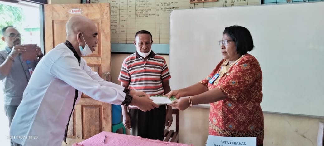 Bantuan PENA NTT Bali Tiba di SDK Mauponggo