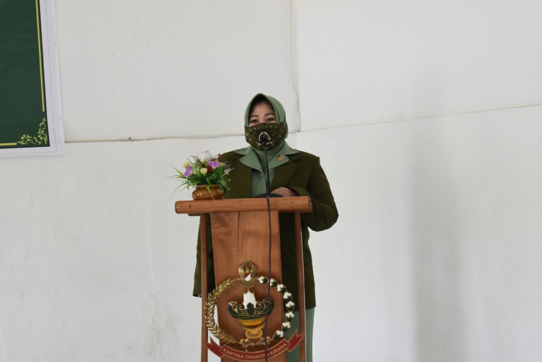 Ketua Persit KCK Kodim 1003 Pimpin Serah Terima Wakil Ketua