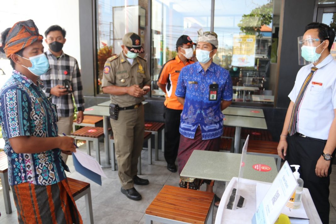 Monev di Supermarket, Satgas Covid-19 Tekankan Penyediaan Fasilitas Laptop/Komputer