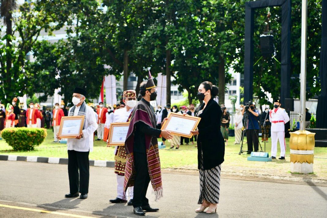 HGN 2021, Mendikbudristek : Guru Tetap Nyalakan Obor Perubahan di Tengah Pandemi