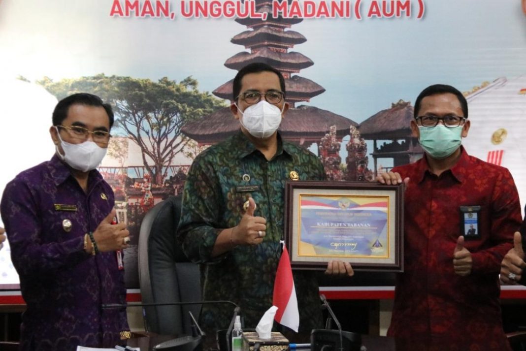 Raih WTP 7 Kali Beruntun, Tabanan Dianugerahi Plakat dan Piagam Penghargaan