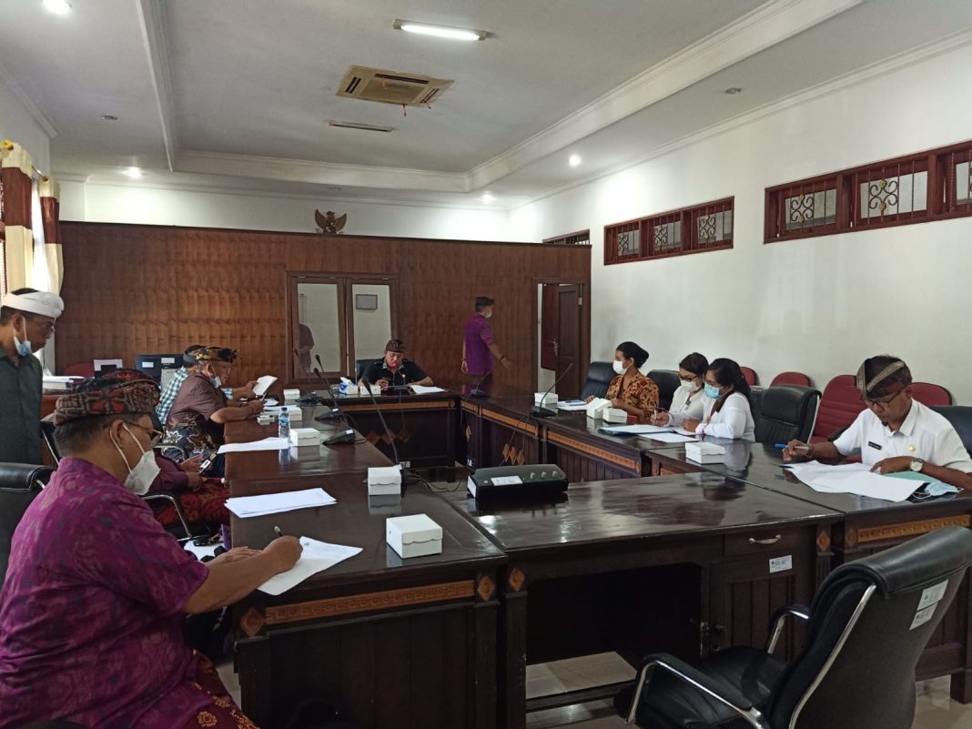 Dewan Buleleng Bahas Penyempurnaan Ranperda Dengan Eksekutif