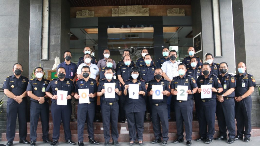 Penerimaan Negara Via Bea Cukai Ngurah Rai Tahun 2021 Melebihi Target