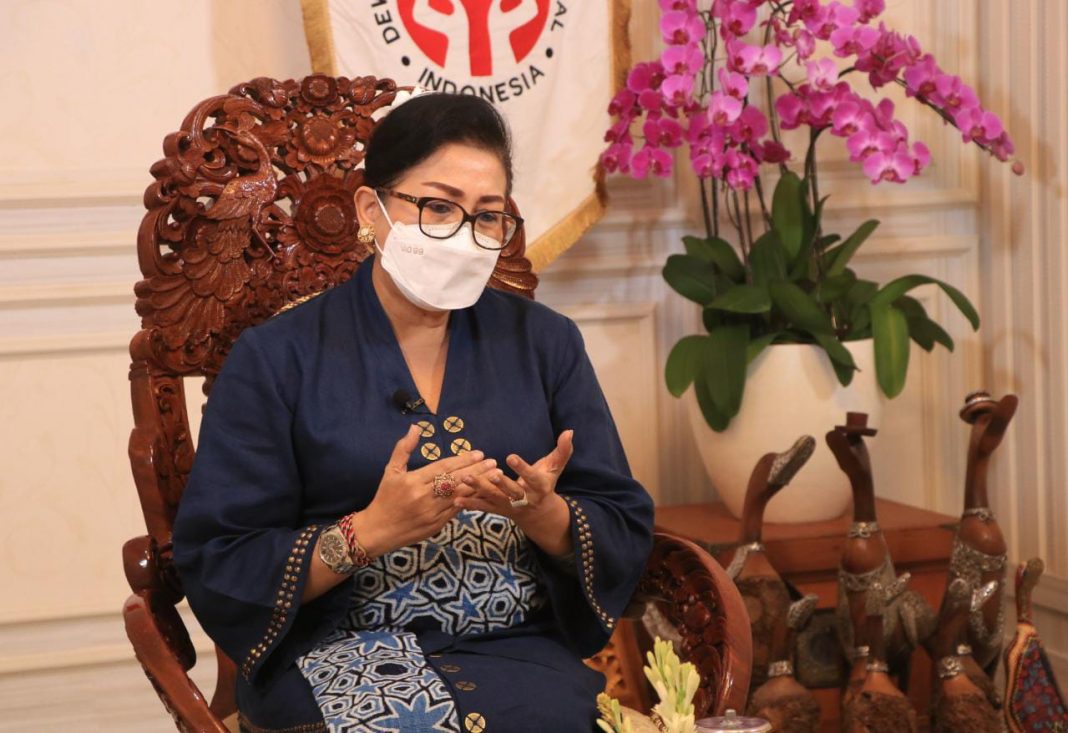 Ny. Putri Koster Gaungkan Filosofi Trimurti Dalam Webinar Pemberdayaan Perempuan