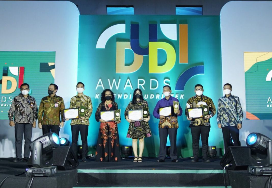 40 DUDI Raih Penghargaan dari Kemendikbudristek Atas Dedikasi dalam Pendidikan Vokasi