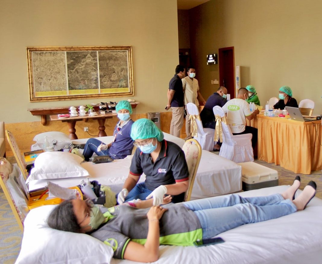 Wujud Kepedulian Sesama, SenS Hotel & Spa + Conference Ubud Town Centre Gelar Donor Darah