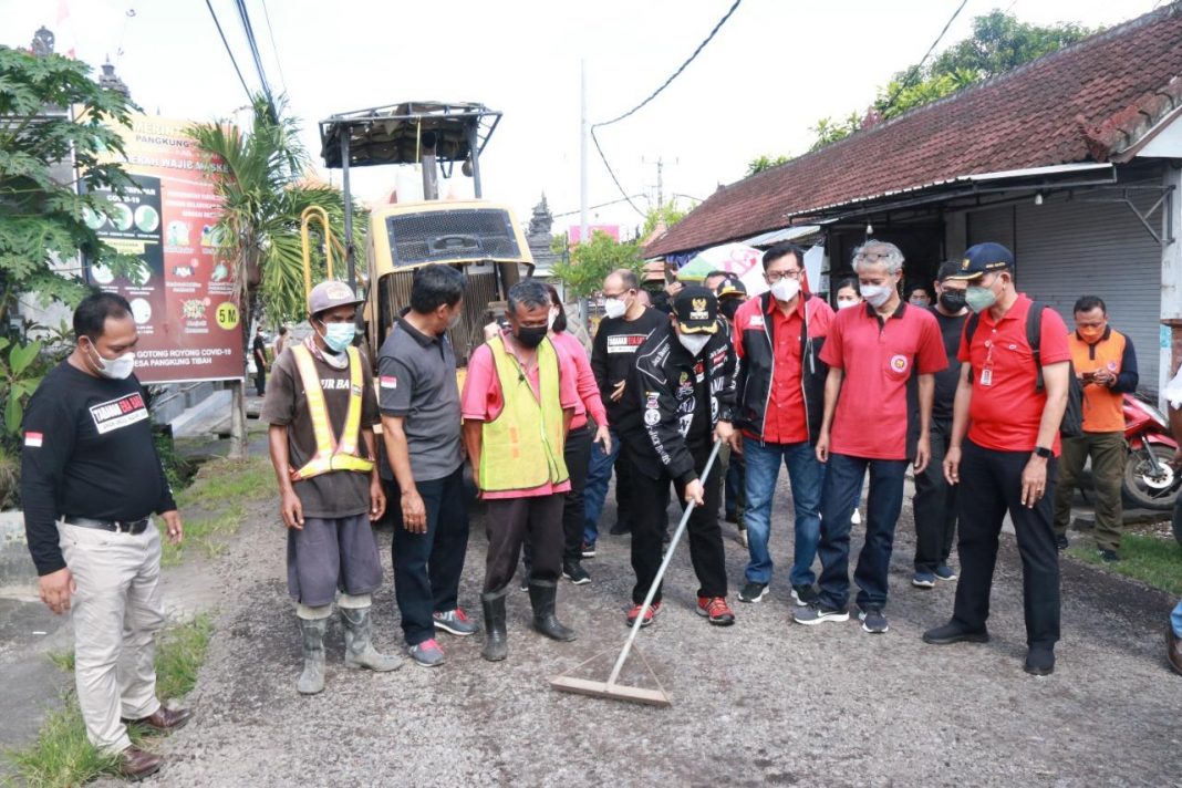 Inspeksi Pengerjaan Ruas Jalan Bupati Tekankan Kualitas Dan Estetika Konstruksi Harus Baik