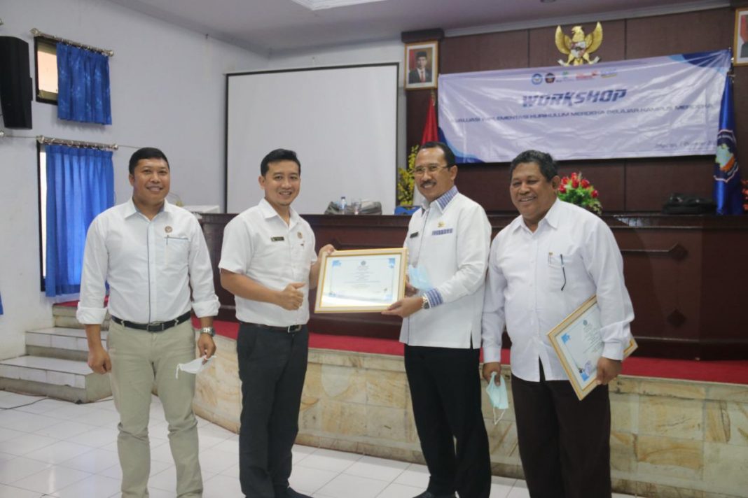 Sekda Suyasa Harap Mahasiswa Undiksha Terjun Berdasarkan Kompetensi Base dan Passion