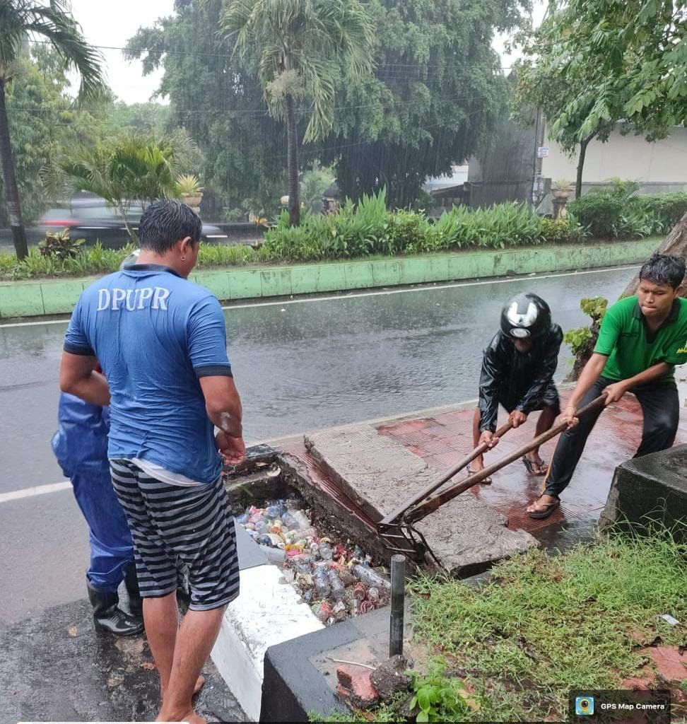 PUTR Buleleng Kolaborasi dengan Balai Jalan dan BWS dalam Penanggulangan Banjir