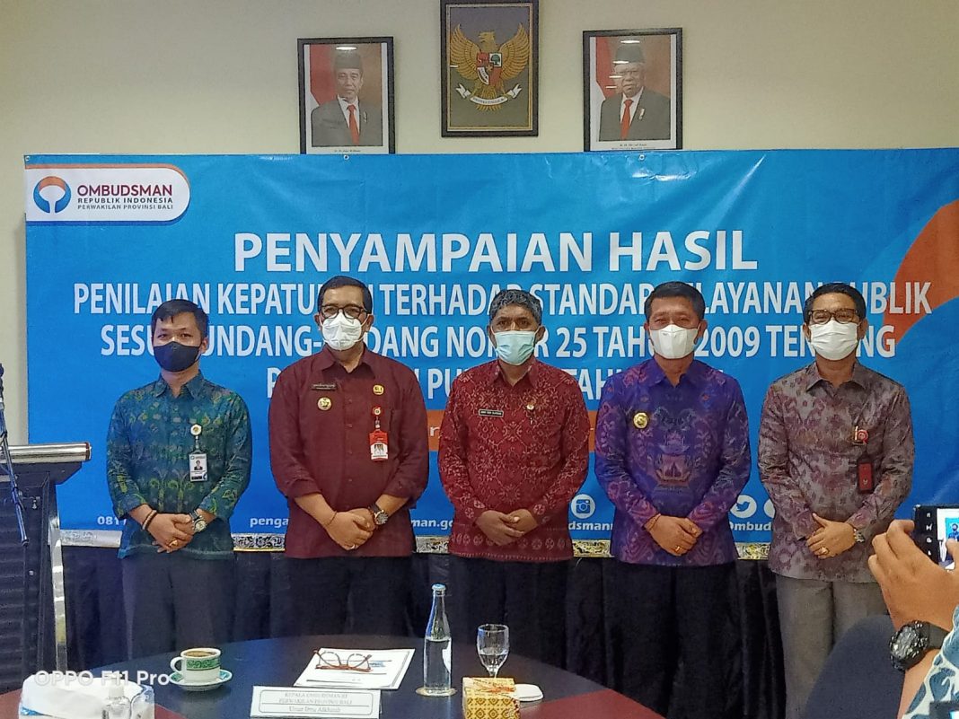 Tiga Bupati Terima Penghargaan Pelayanan Publik Terbaik, 6 Bupati masif Rapor Merah