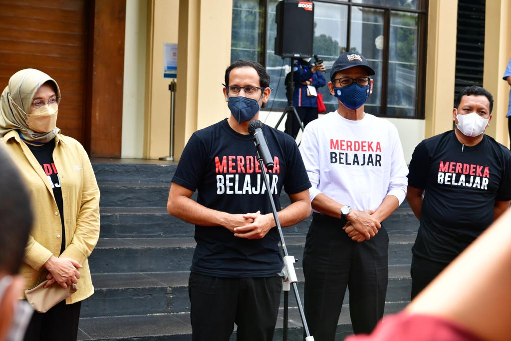 Kunjungi Tiga Lokasi, Ini Hasil Kunjungan Kerja Mendikbudristek ke Bandung