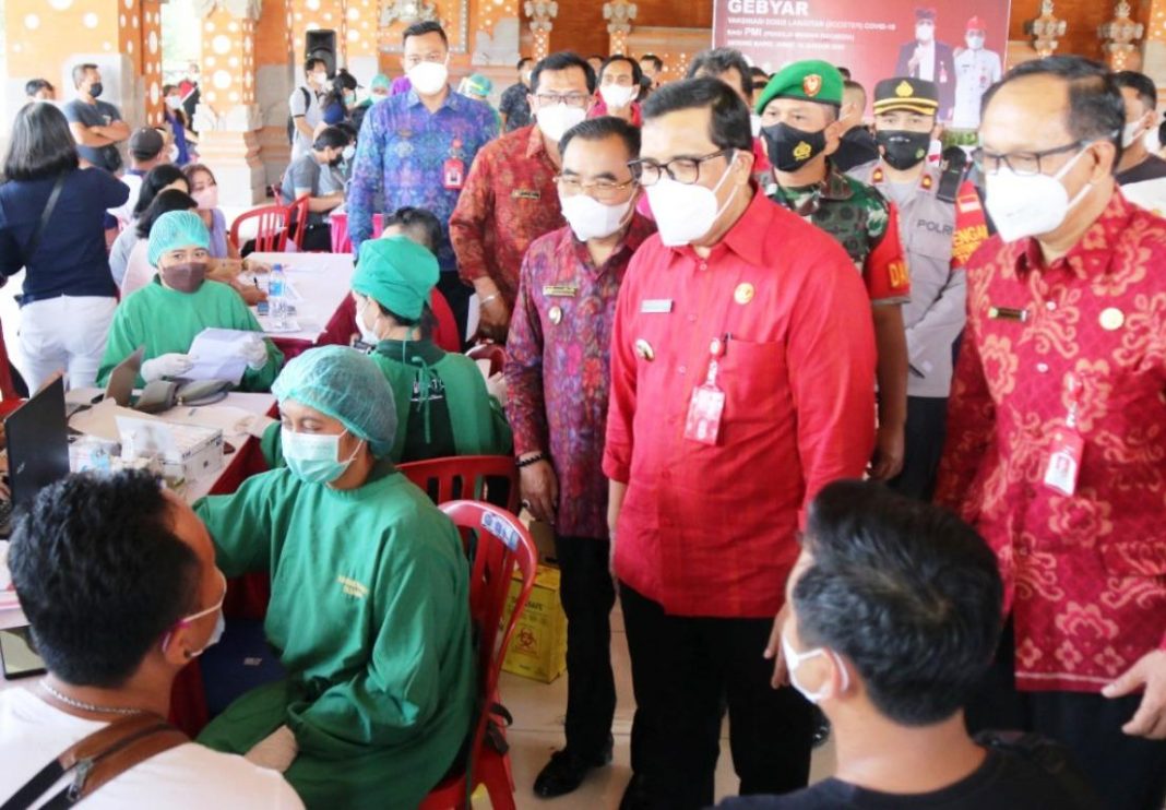 Percepat Bangkitnya Perekonomian, Pemkab Tabanan Masif Gelar Gebyar Vaksinasi Booster