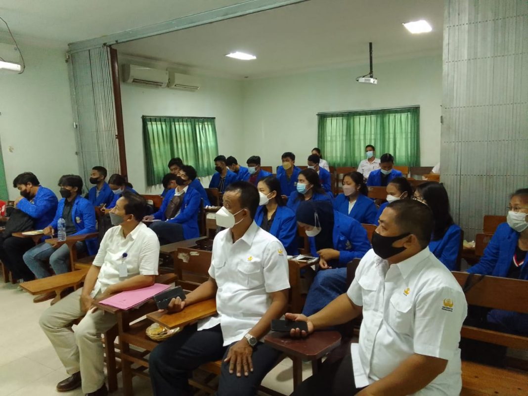 Mahasiswa bisa Melawan Hoaks dengan Karya Ilmiah