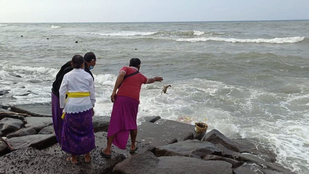 Keluarga Korban Terseret Arus Gelar Upacara Mulam Pakelem