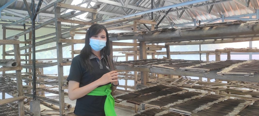 Terima Manfaat DEA, Pengusaha Dupa Terapkan Keuangan Digital