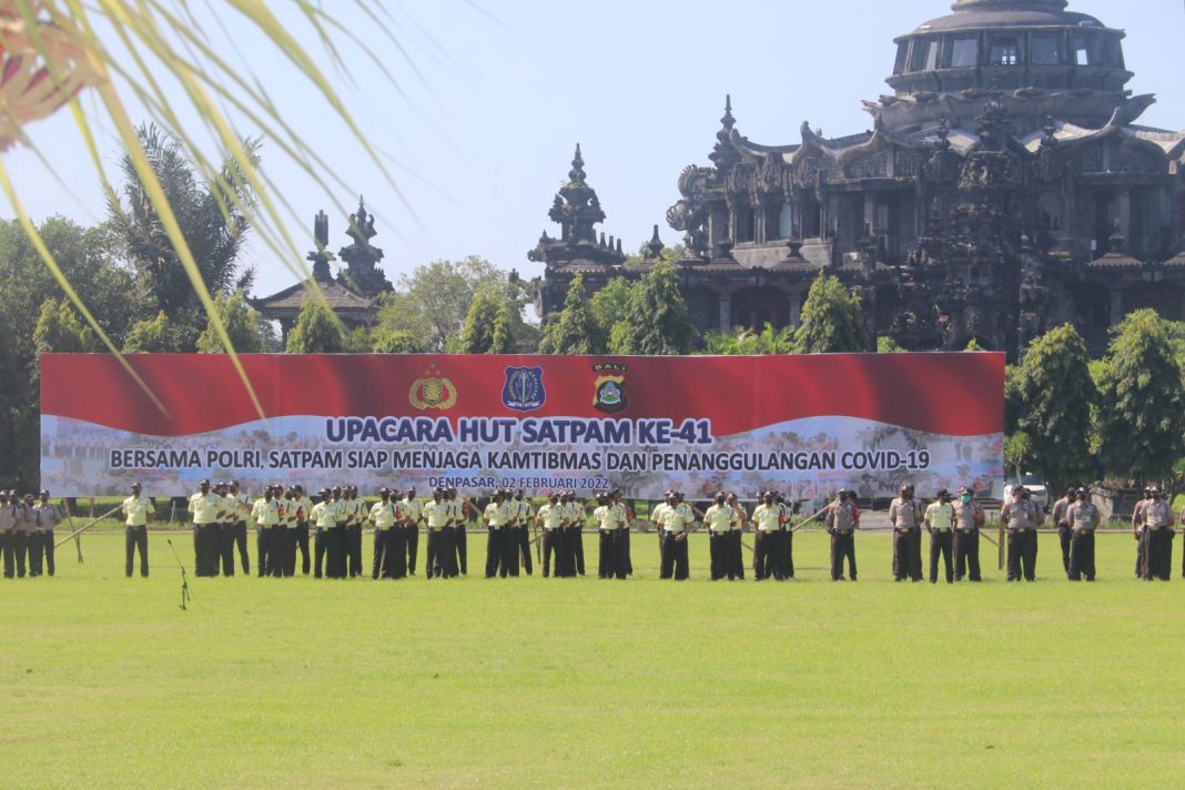 Pimpin Upacara HUT Satpam ke-41 di Bali, ini Penyampaian Kabareskrim Polri