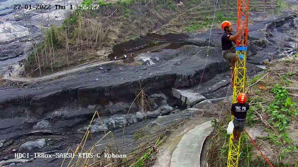 Kamera EWS Gunung Semeru Diganggu Oleh Tower Liar