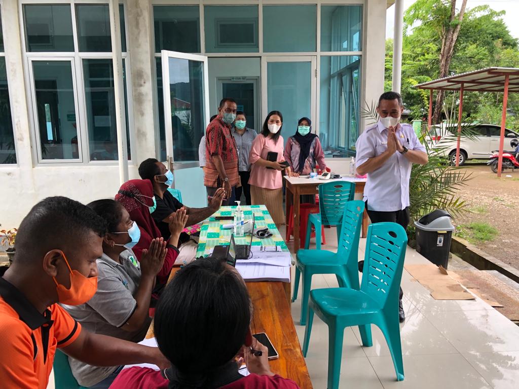 Sekda Belu Tinjau Pelaksanaan Vaksinasi Booster di Puskesmas Haliwen