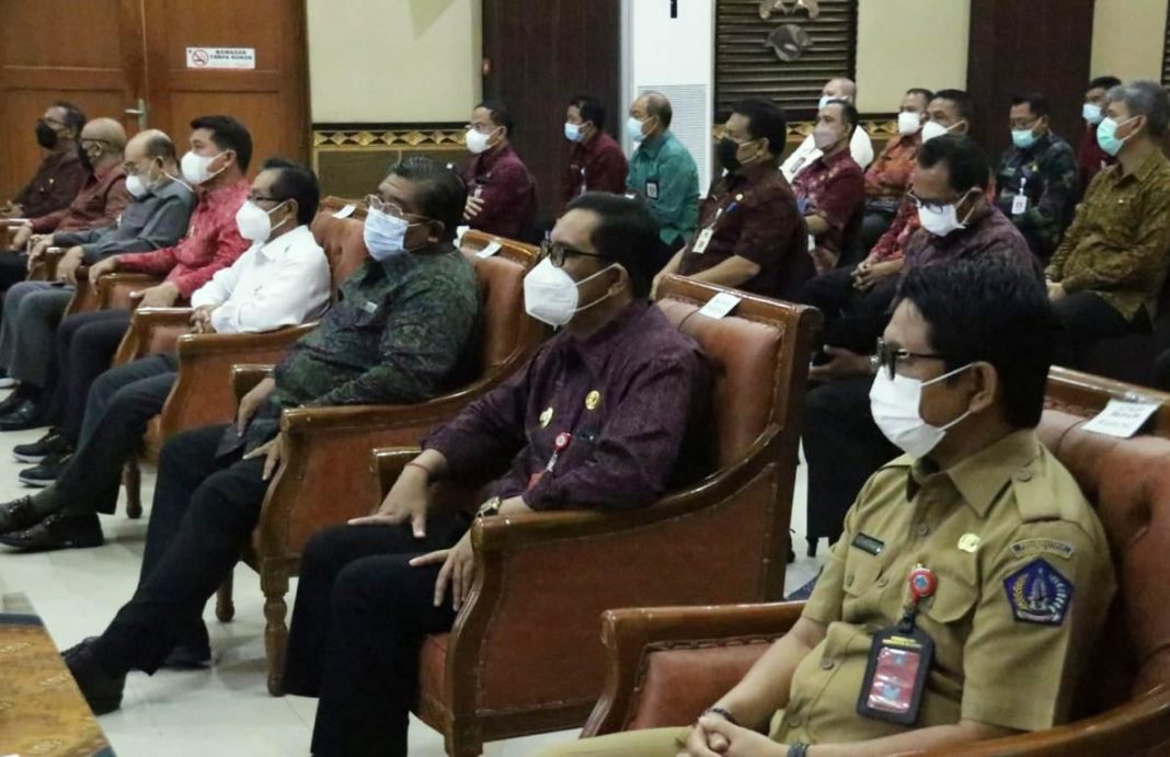 Bupati Tabanan Entry Meeting dengan Kepala BPK