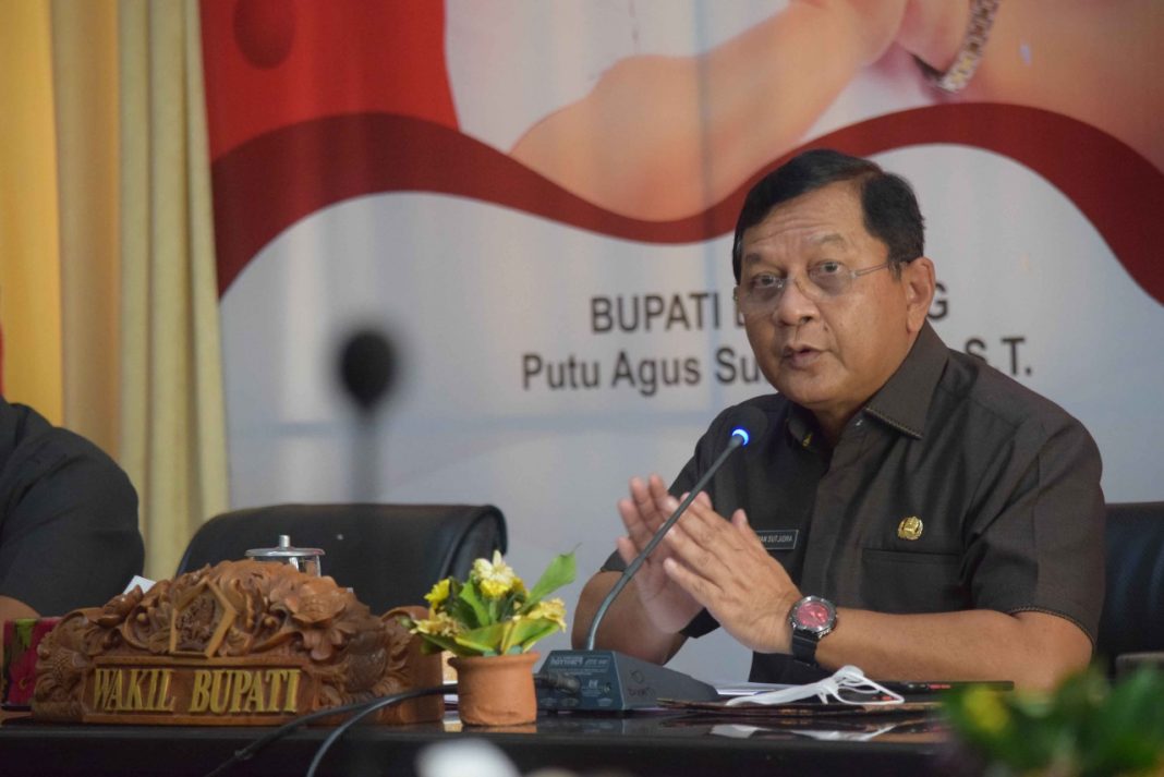 Wabup Buleleng Sampaikan Jawaban Atas Pemandangan Umum Fraksi-fraksi atas Empat Ranperda