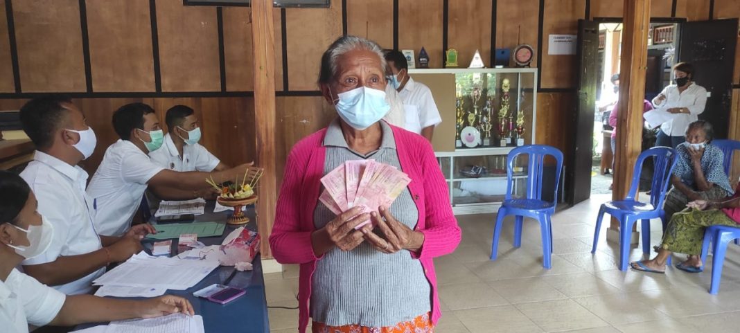 Desa di Kabupaten Buleleng, Mulai Salurkan BLTDD Januari Pebruari 2022