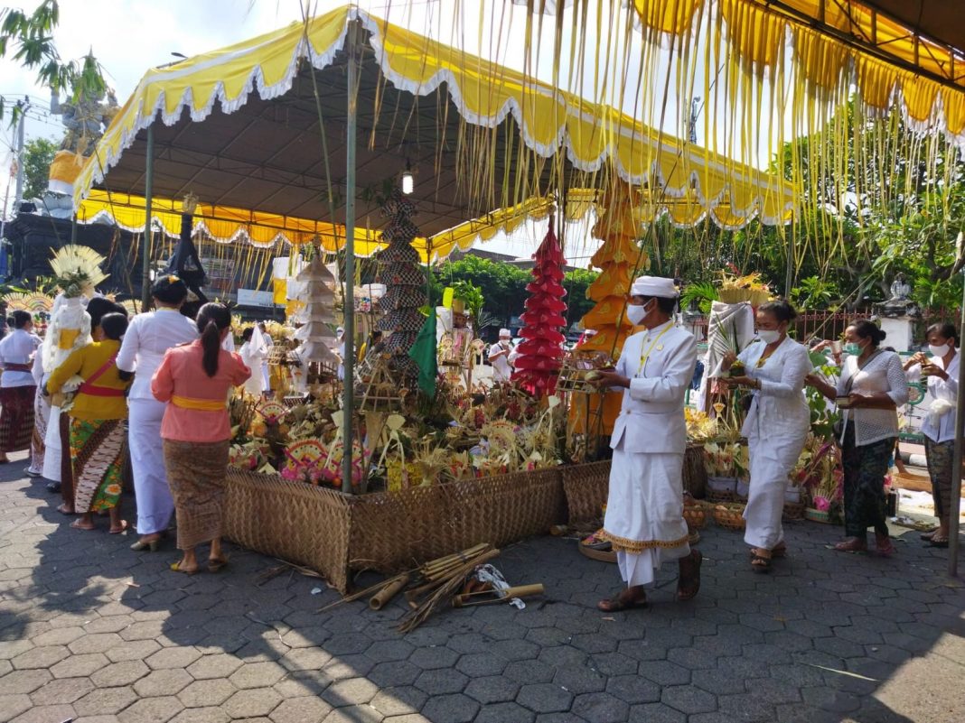 Sehari Jelang Nyepi, Desa Adat Buleleng Gelar Tawur Agung Kasanga