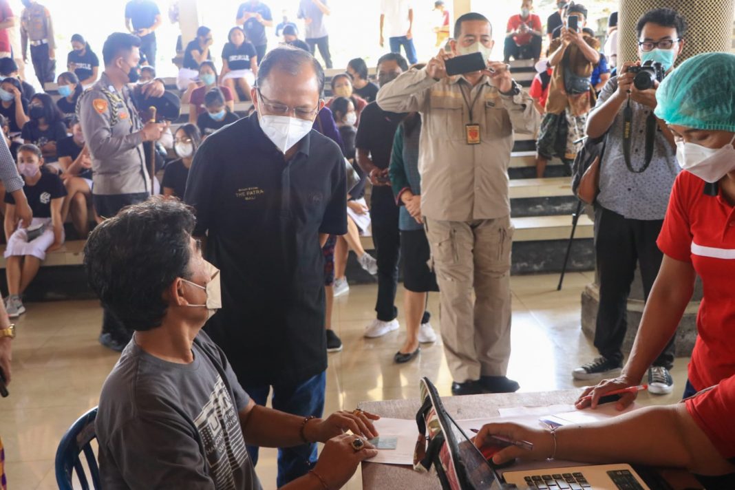 Gubernur Wayan Koster Kebut Capaian 30 Persen Vaksinasi Booster Guna Mendukung Kedatangan Wisman Tanpa Karantina