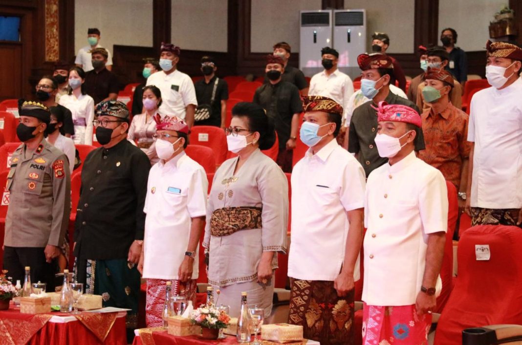 Gubernur Bali Secara Resmi Menutup Bulan Bahasa Bali ke IV Tahun 2022